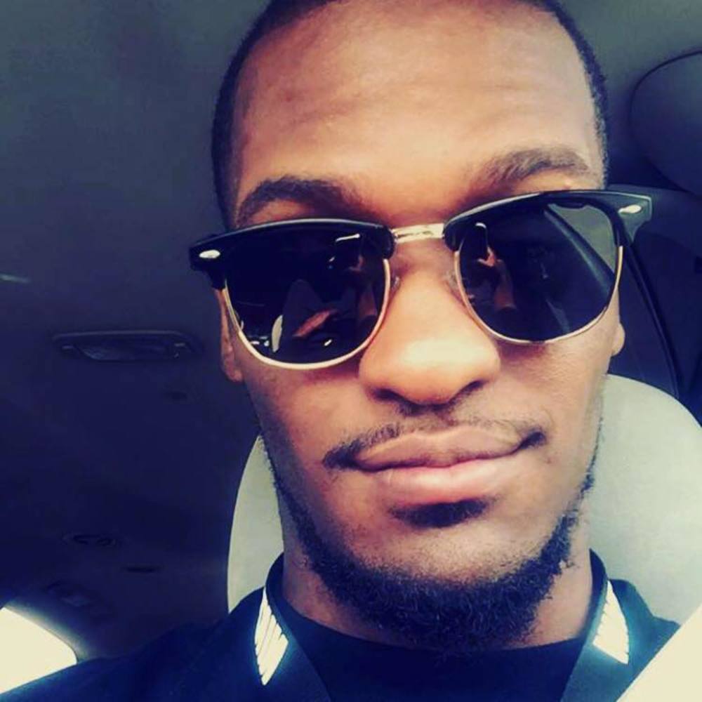 Meet your Posher, Elliot